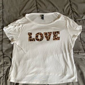 ALYA “LOVE” Tee Size Small
